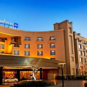 radisson-blu-plaza-delhi-airport.hotelsdelhi.org/